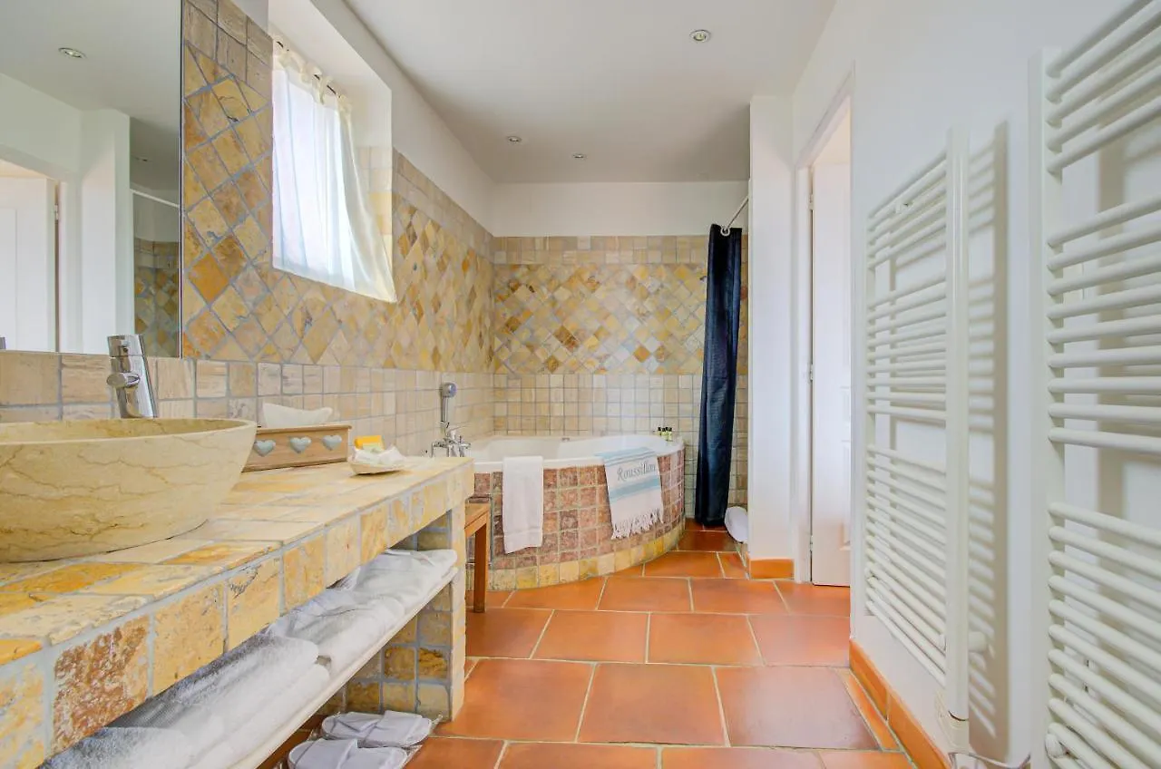 Le Clos de la Glycine Roussillon en Isere Hotel