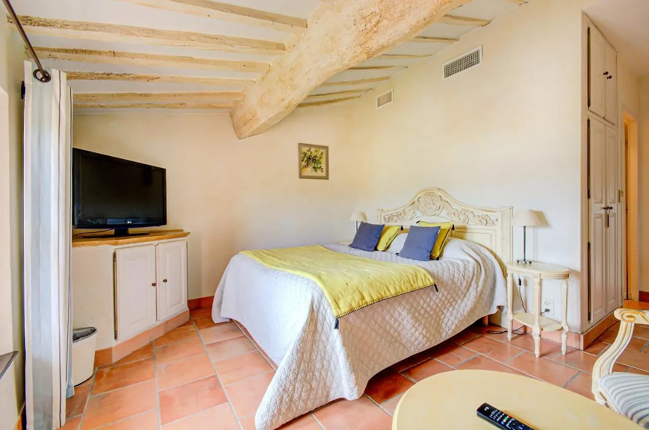 Le Clos de la Glycine Roussillon en Isere Hotel