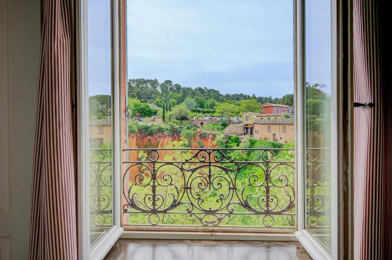 Le Clos de la Glycine Roussillon en Isere Hotel