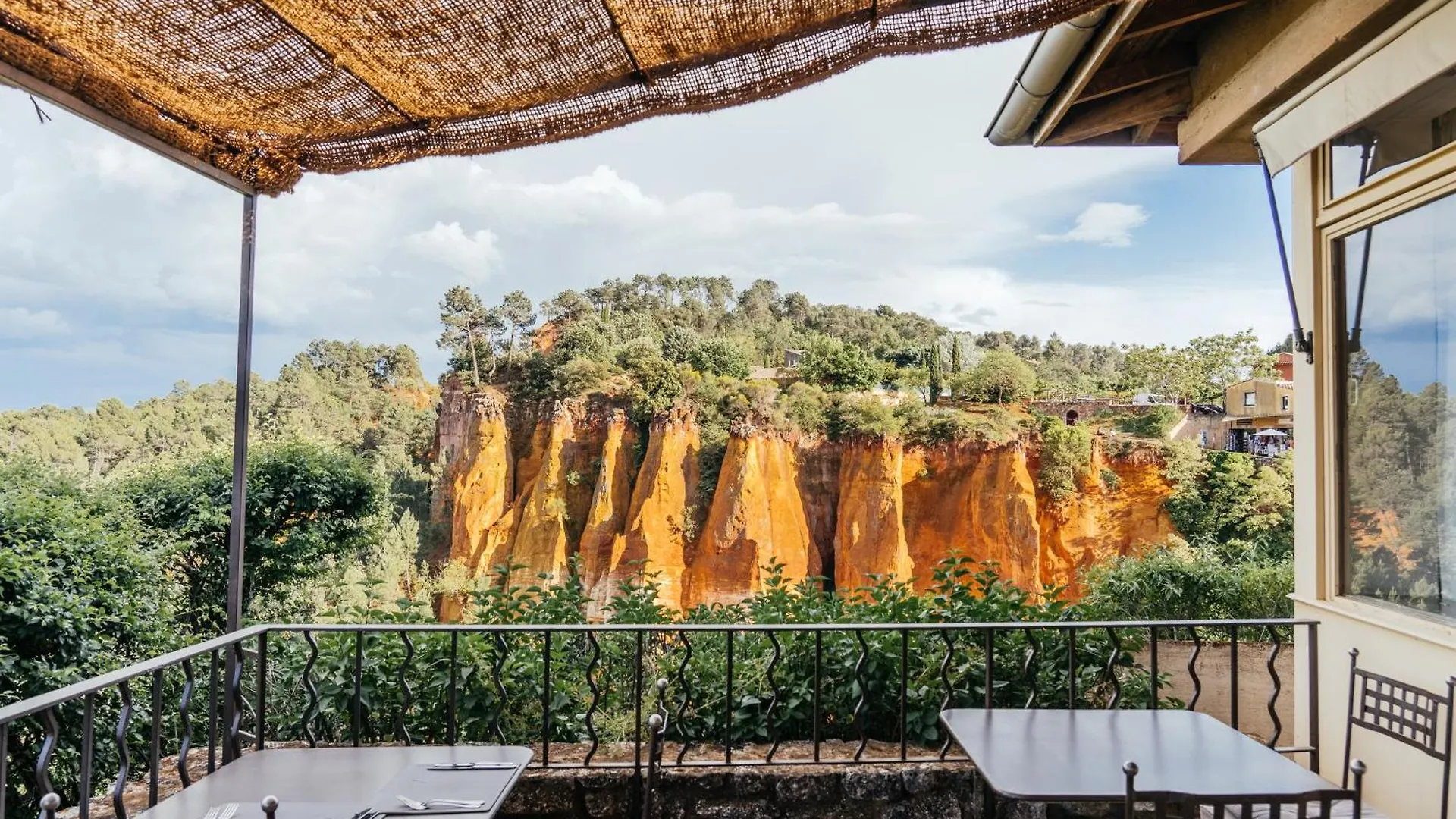 Hotel Le Clos de la Glycine Roussillon en Isere